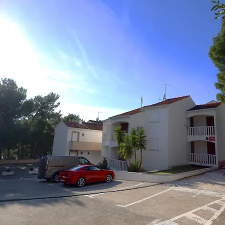 Apartment Vlado Podstrana